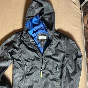 Champion Windbreaker Coat Hooded Youth black and Blue Jacket Boys size 6-7
